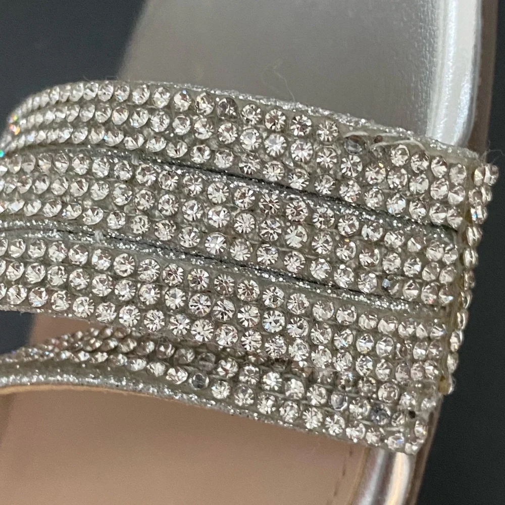 Nina New WOMENS SILVER GLITTER CRYSTAL SLINGBACK MID-HEEL EVENING